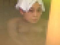 咲乱美女温泉－覗かれた露天風呂の真向裸体－ハイビジョン Vol.1