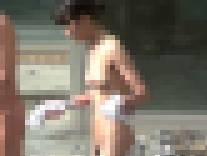 咲乱美女温泉－覗かれた露天風呂の真向裸体－ハイビジョン Vol.17