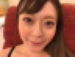 表AV女優の無修正AV作品「某中華サイトから無修正デビュー！お菓子を食べて潮吹きオナニー&SEX」
