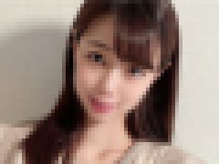 無修正個人撮影動画「パイスペックGカップ巨乳美人妻です！夫の目の前で寝取られセックス！そして生中出し！！」